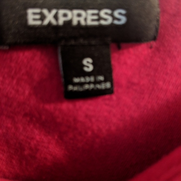 Bright red to with sparkle should detail - Picture 5 of 6